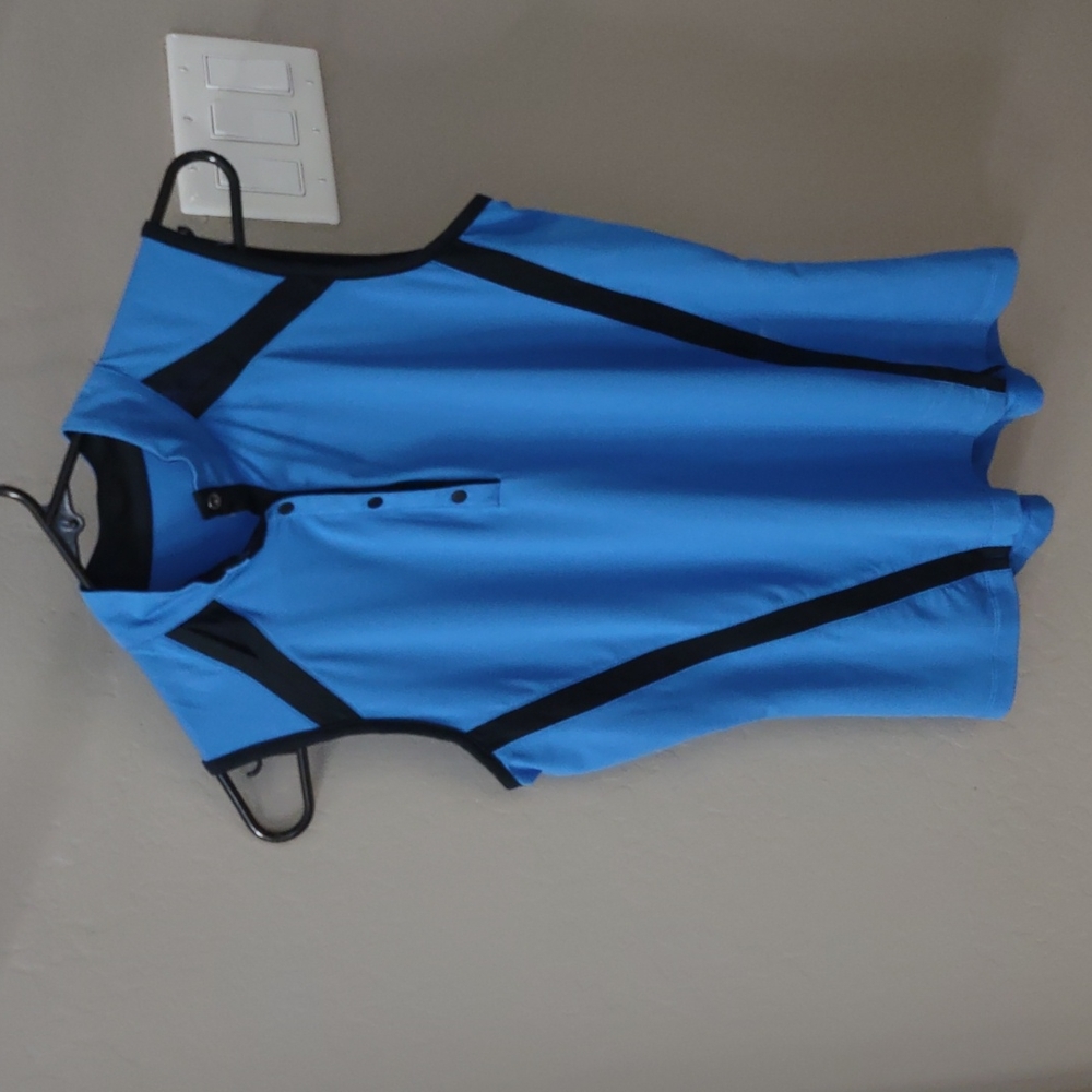 Tail sleeveless polo tank small